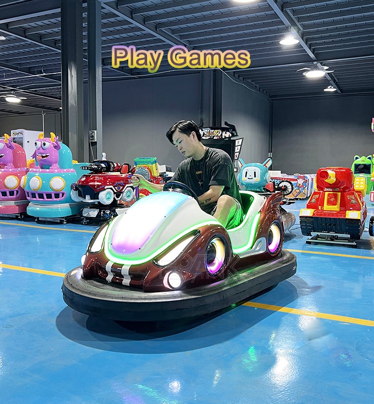 Popular And Attractive Amusement Park Bumper Cars For Children And Adult Families